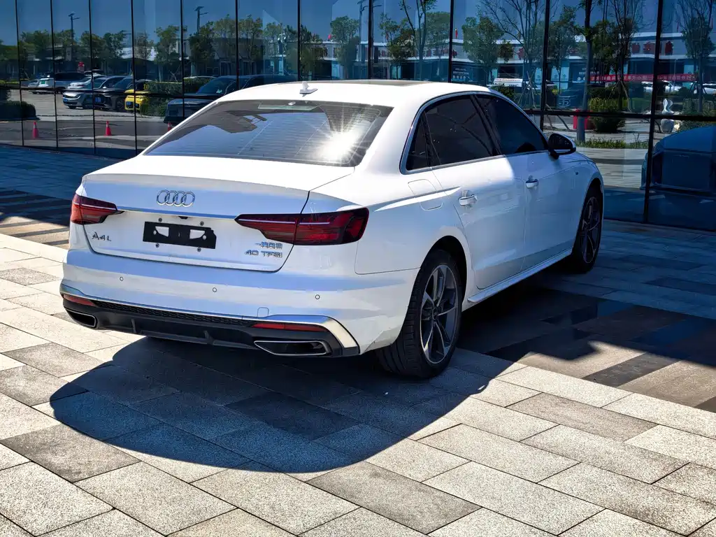 Audi A4L — миниатюра 5