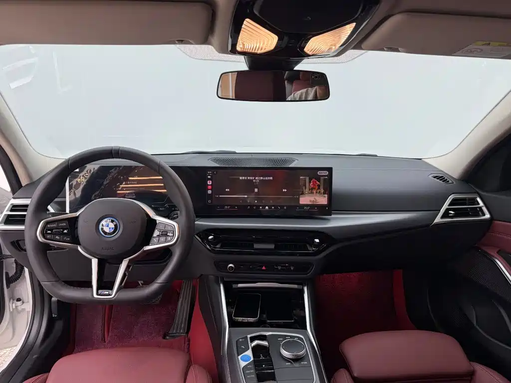 BMW i3 — миниатюра 9