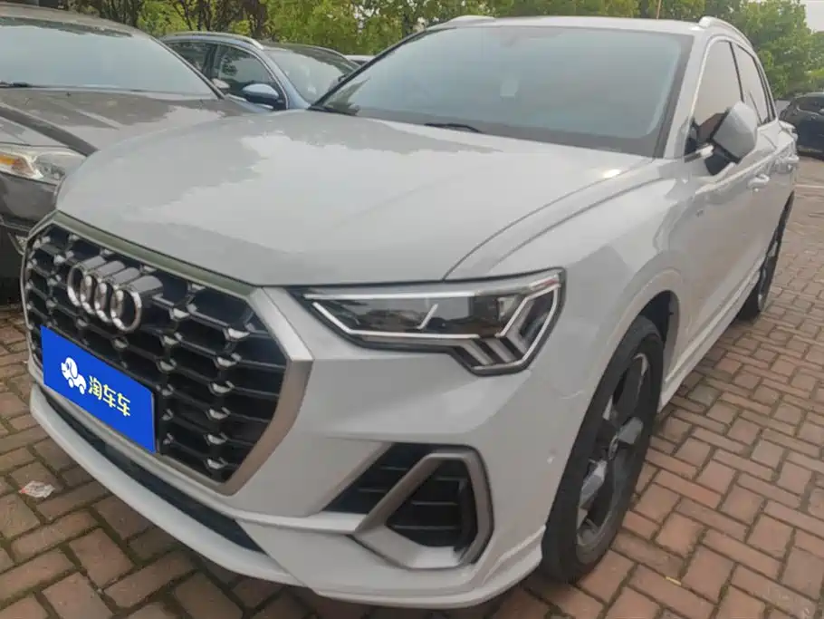 Audi Q3 2021