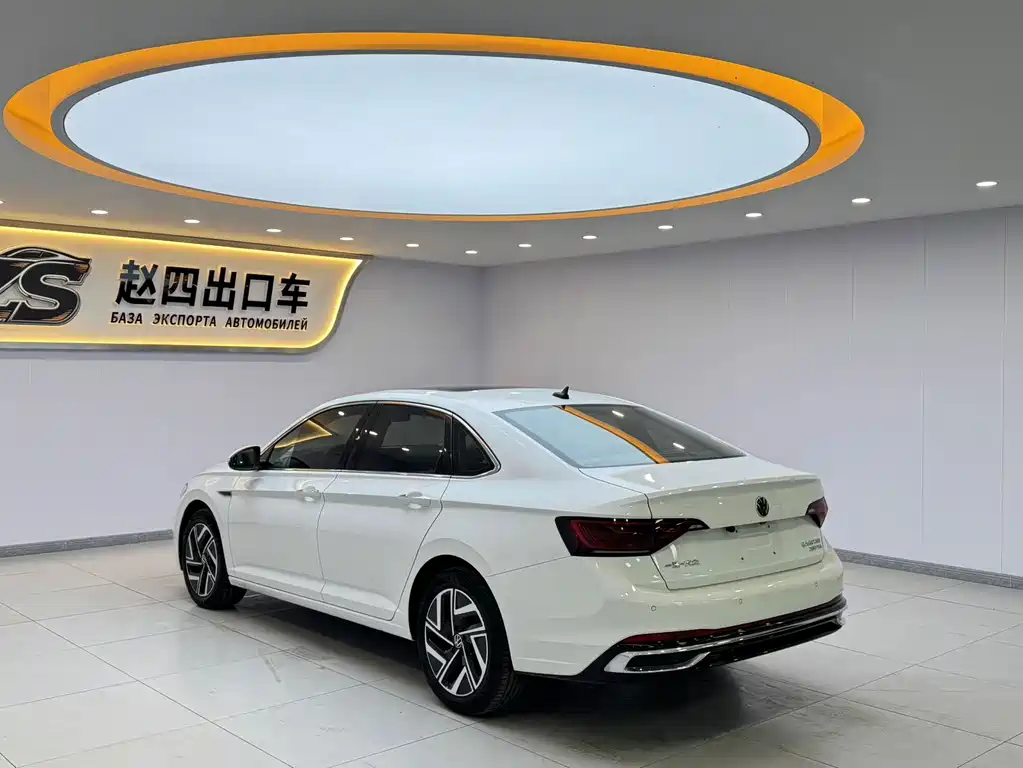 Volkswagen Sagitar — миниатюра 4
