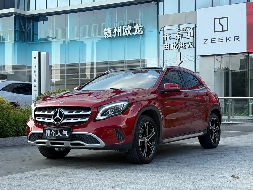 Mercedes-Benz GLA