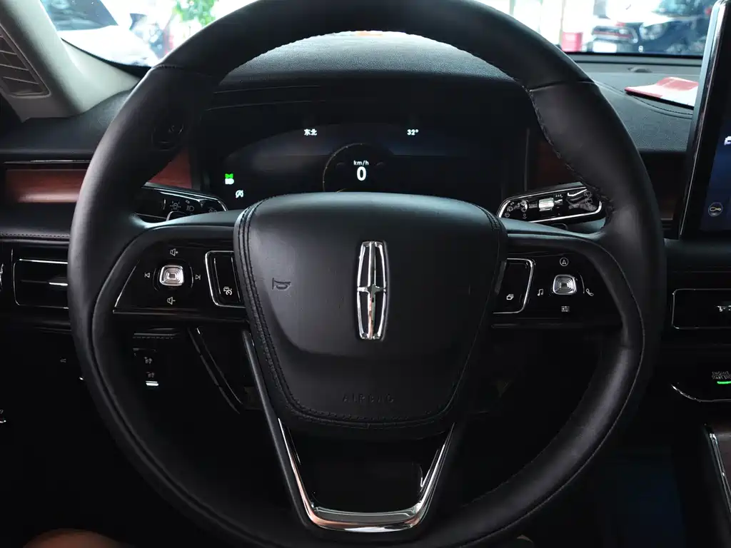 Lincoln Aviator — миниатюра 7