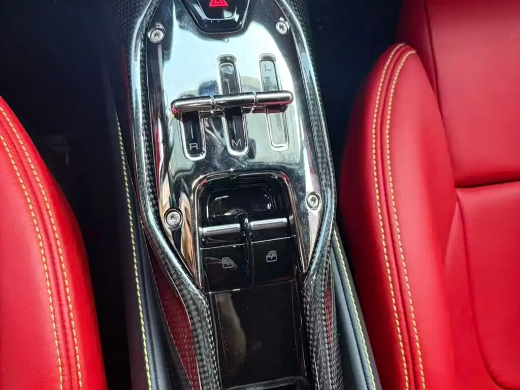 Ferrari SF90 — миниатюра 10