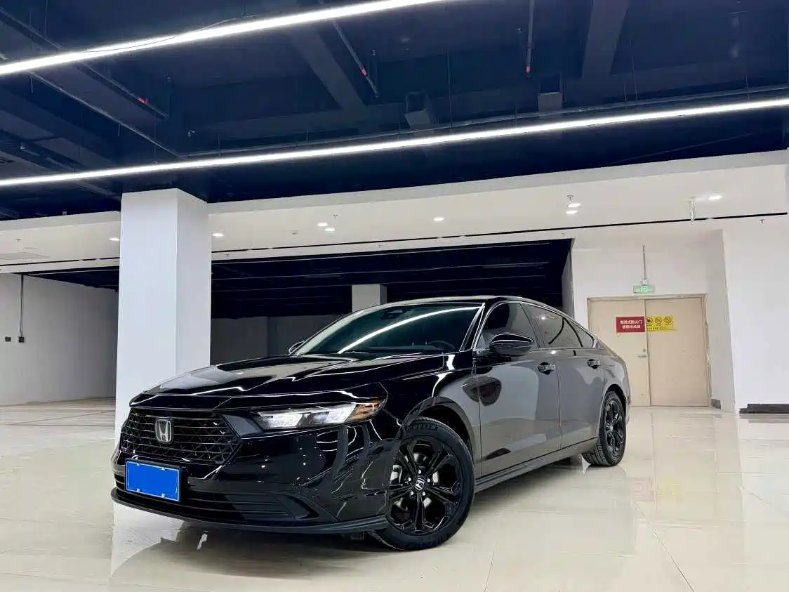 雅阁 2025款 260TURBO 豪华版 2024