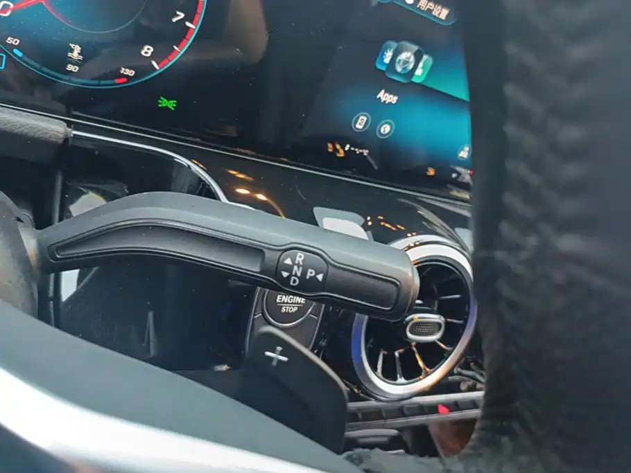 Mercedes-Benz GLA — миниатюра 16