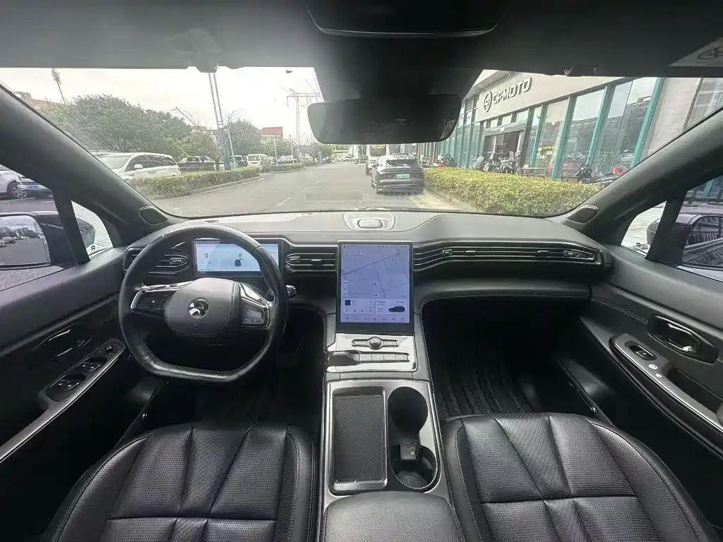 NIO ES8 — миниатюра 5