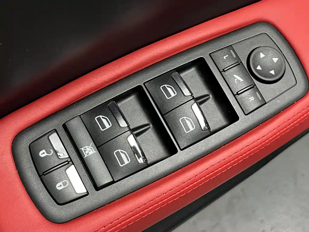 Maserati Ghibli — миниатюра 15