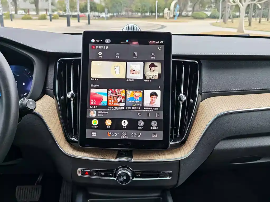 Volvo XC60 — миниатюра 31