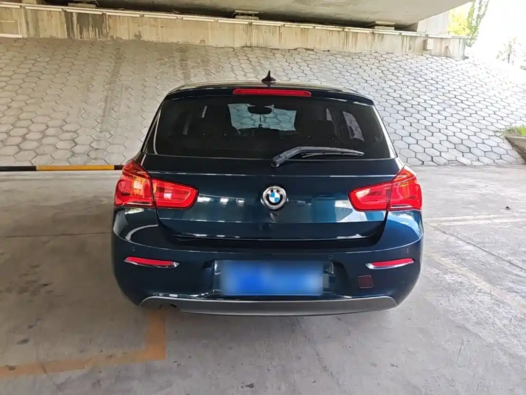 BMW 1 Series (Import) — миниатюра 6