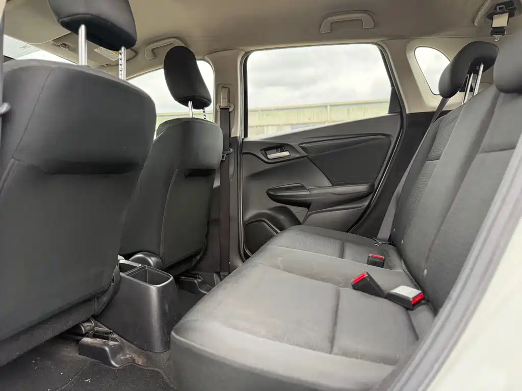Honda Fit — миниатюра 8