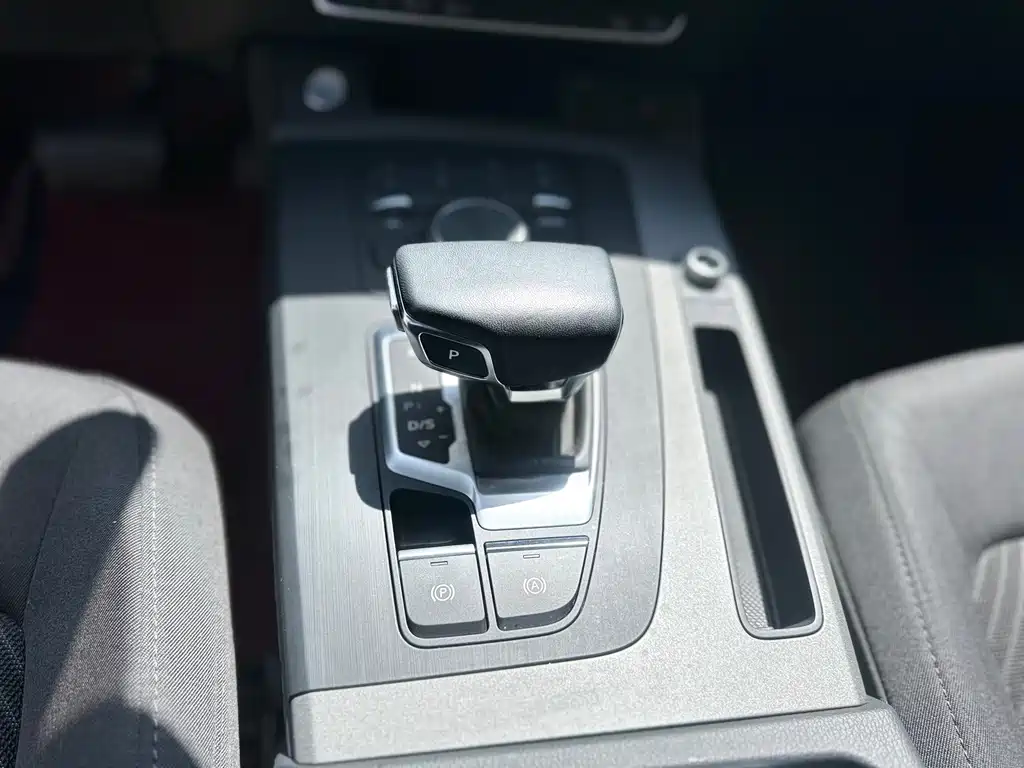 Audi Q5L — миниатюра 11