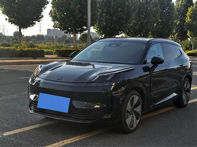 2024 Lynk & Co 08