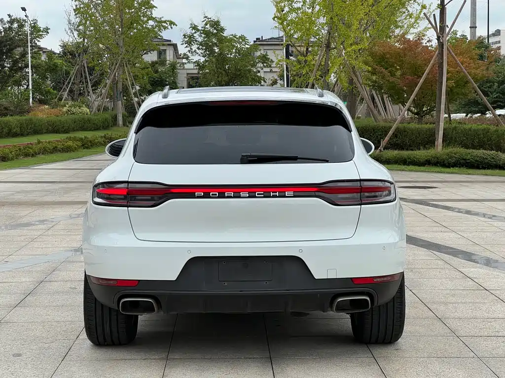 Porsche Macan — миниатюра 4