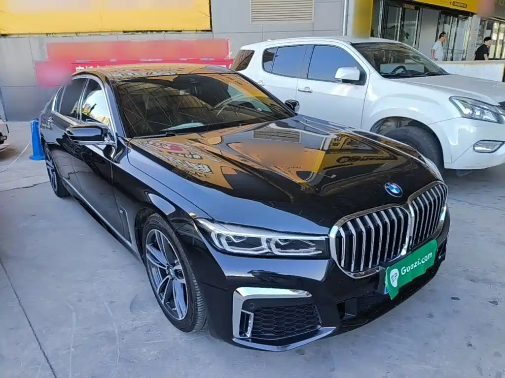BMW 7 Series — миниатюра 4