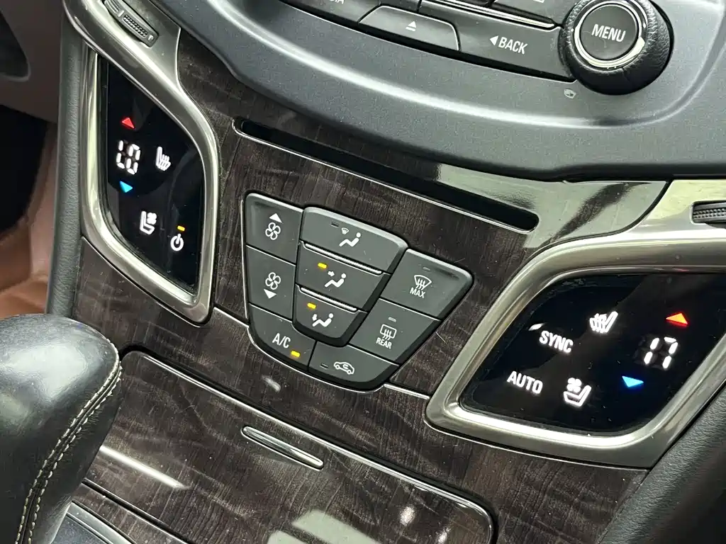Buick LaCrosse — миниатюра 14