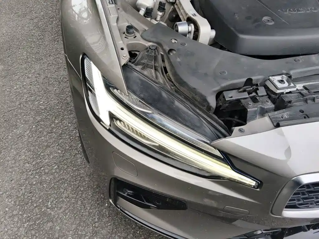 Volvo S60 — миниатюра 7