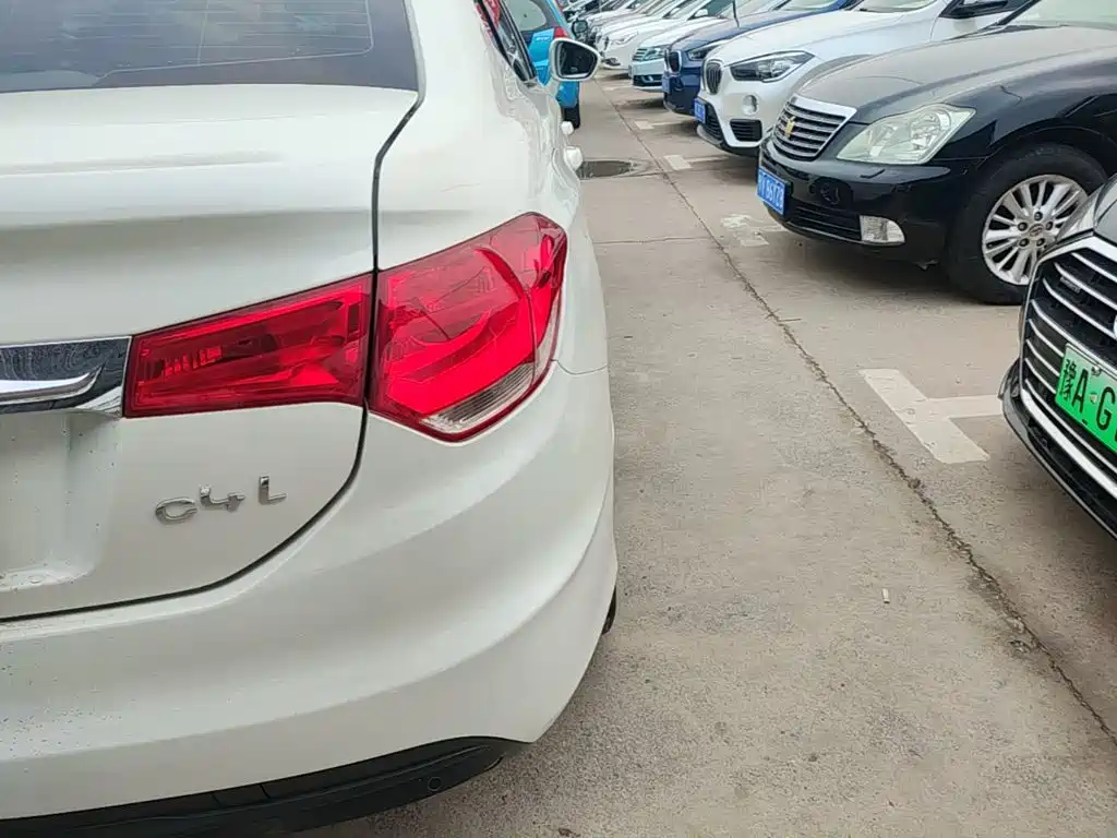 Citroen C4L — миниатюра 8