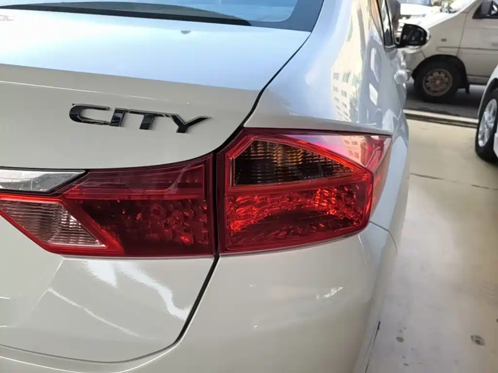 Honda City — миниатюра 8