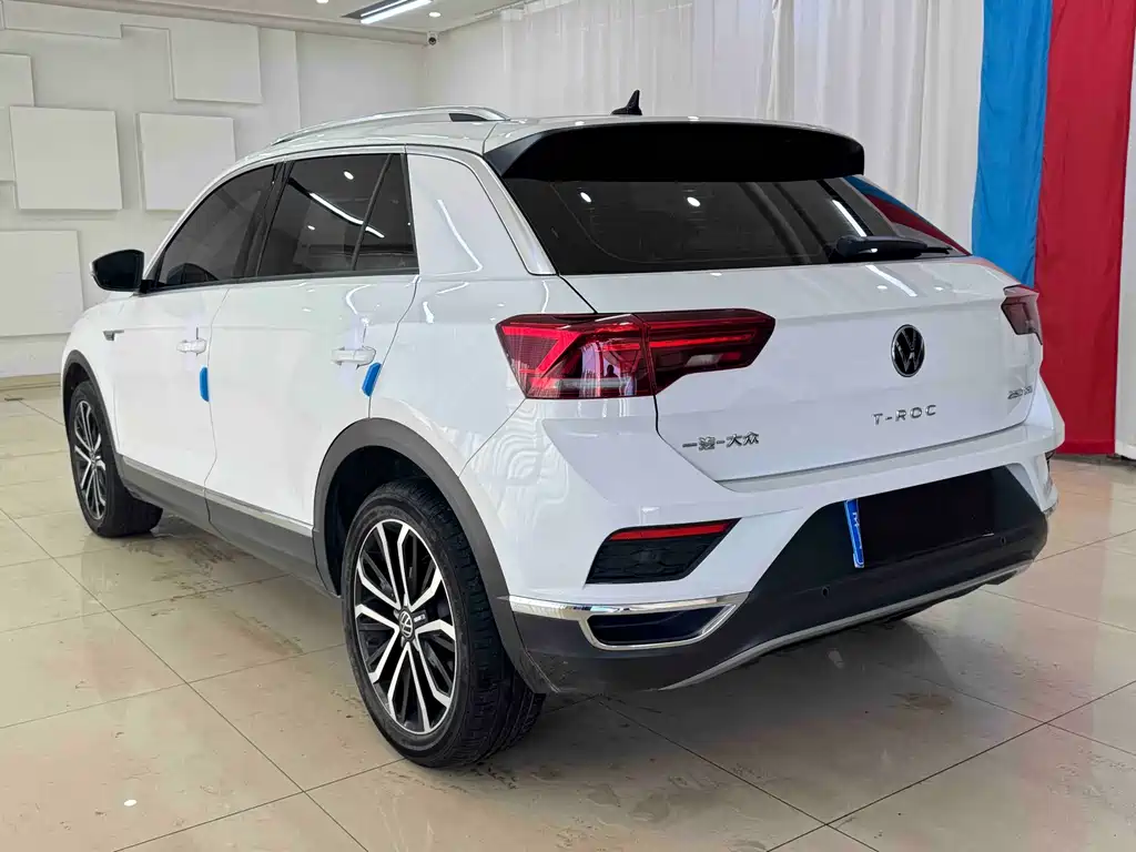 Volkswagen T-Roc — миниатюра 4