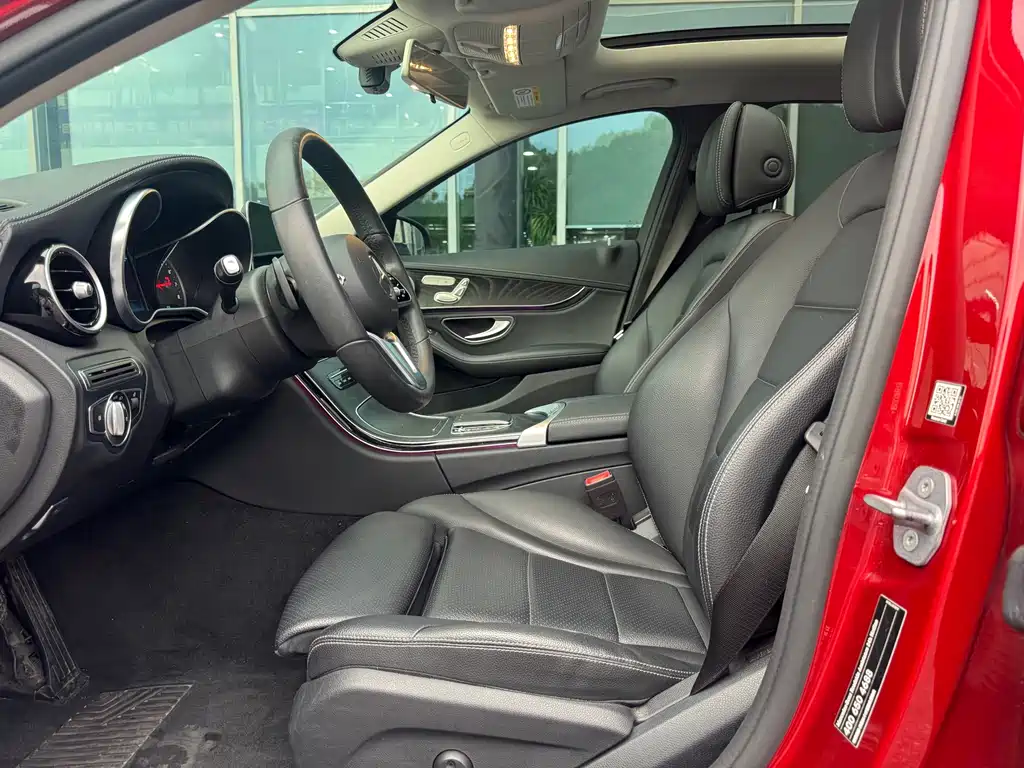 Mercedes-Benz C-Class — миниатюра 15