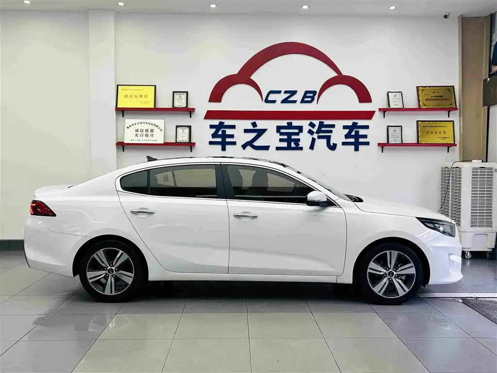 Kia K4 — миниатюра 9