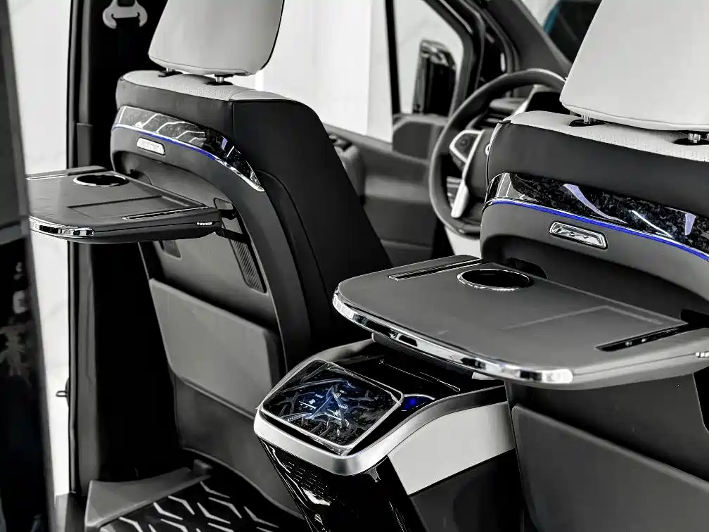 Toyota HiAce 2025 3.5L AT