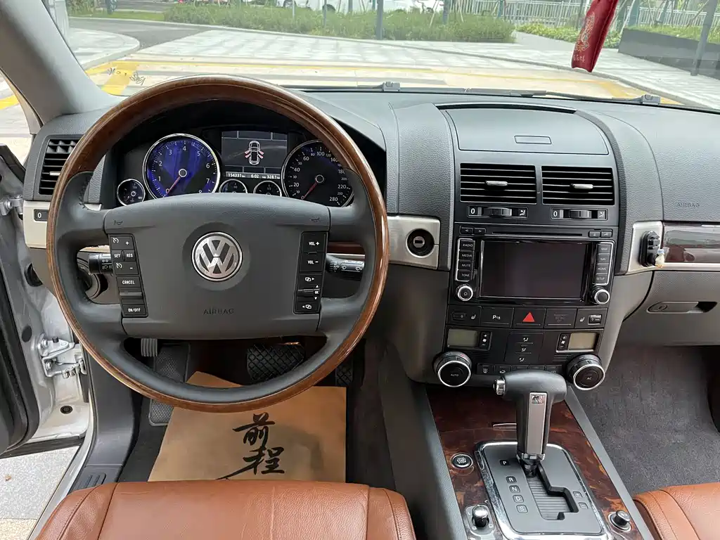 Volkswagen Touareg — миниатюра 11