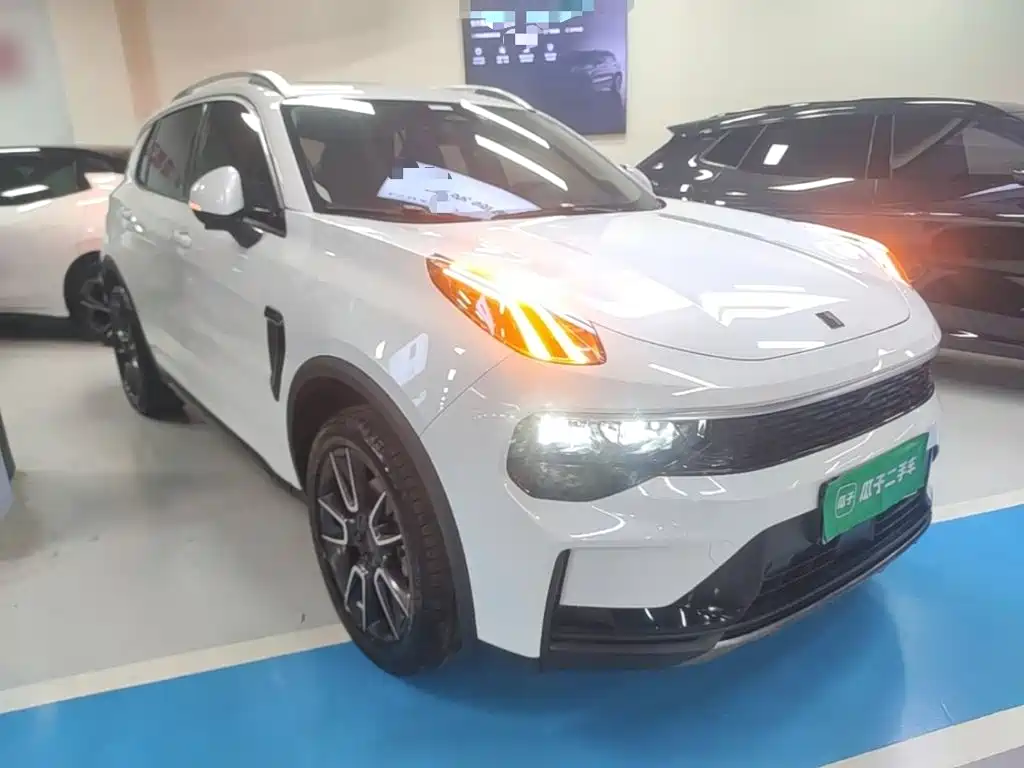 Lynk & Co 01 — миниатюра 4