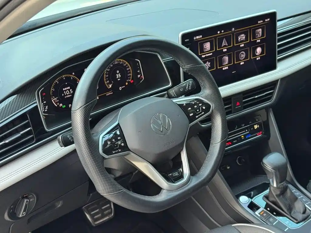 Volkswagen Tiguan L — миниатюра 9
