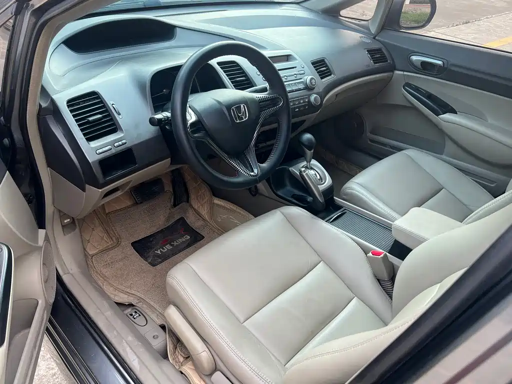 Honda Civic — миниатюра 4