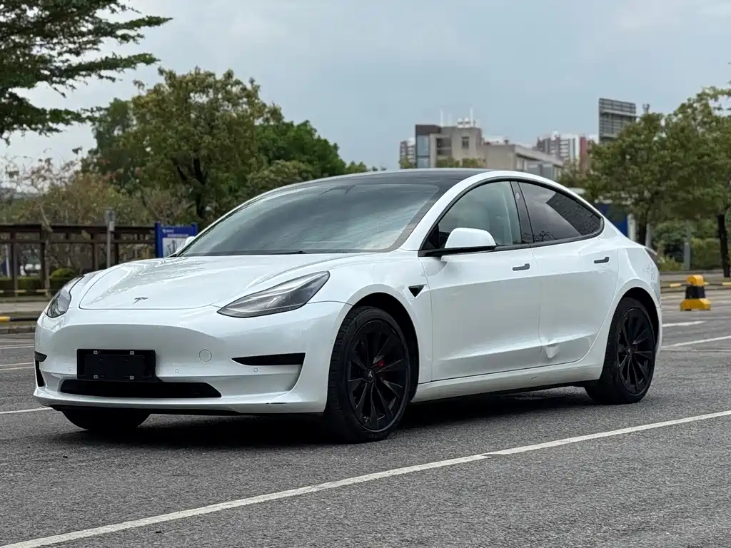 Tesla Model 3 2023