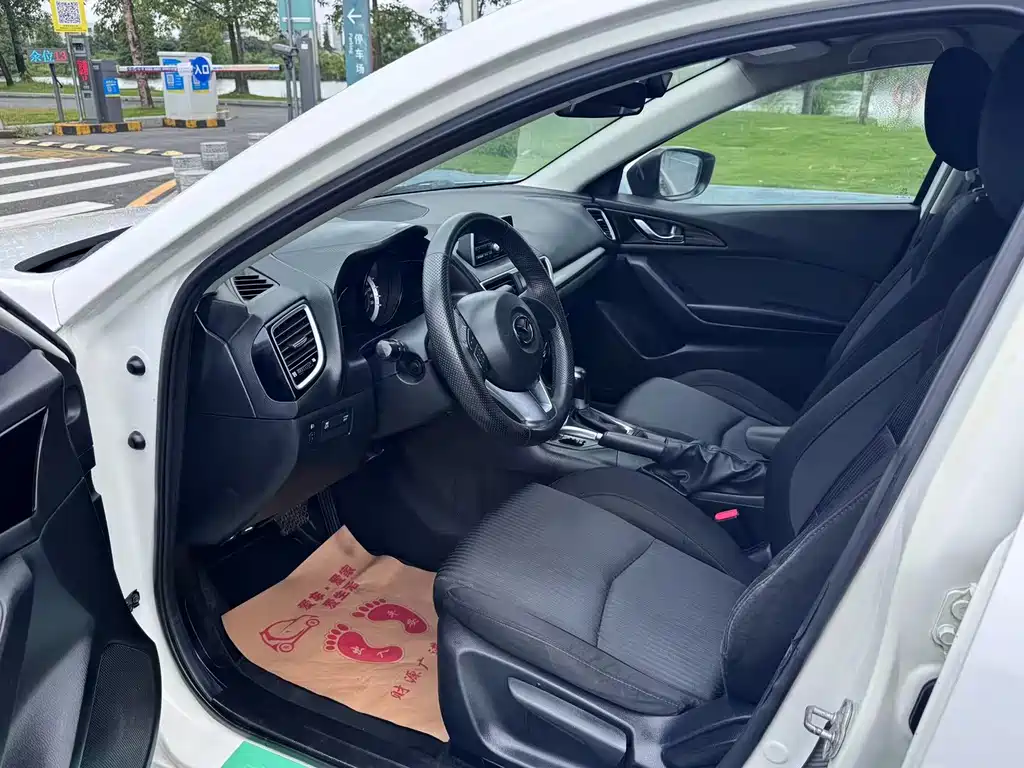 Mazda 3 Axela — миниатюра 6