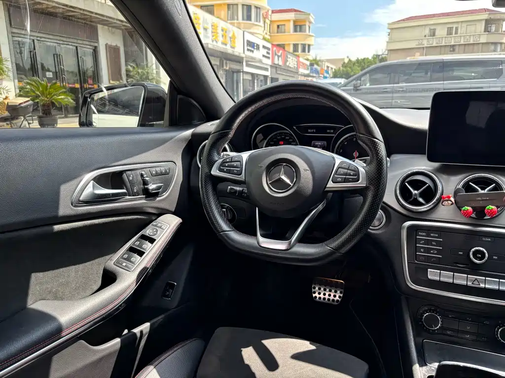 Mercedes-Benz CLA (Import) — миниатюра 11