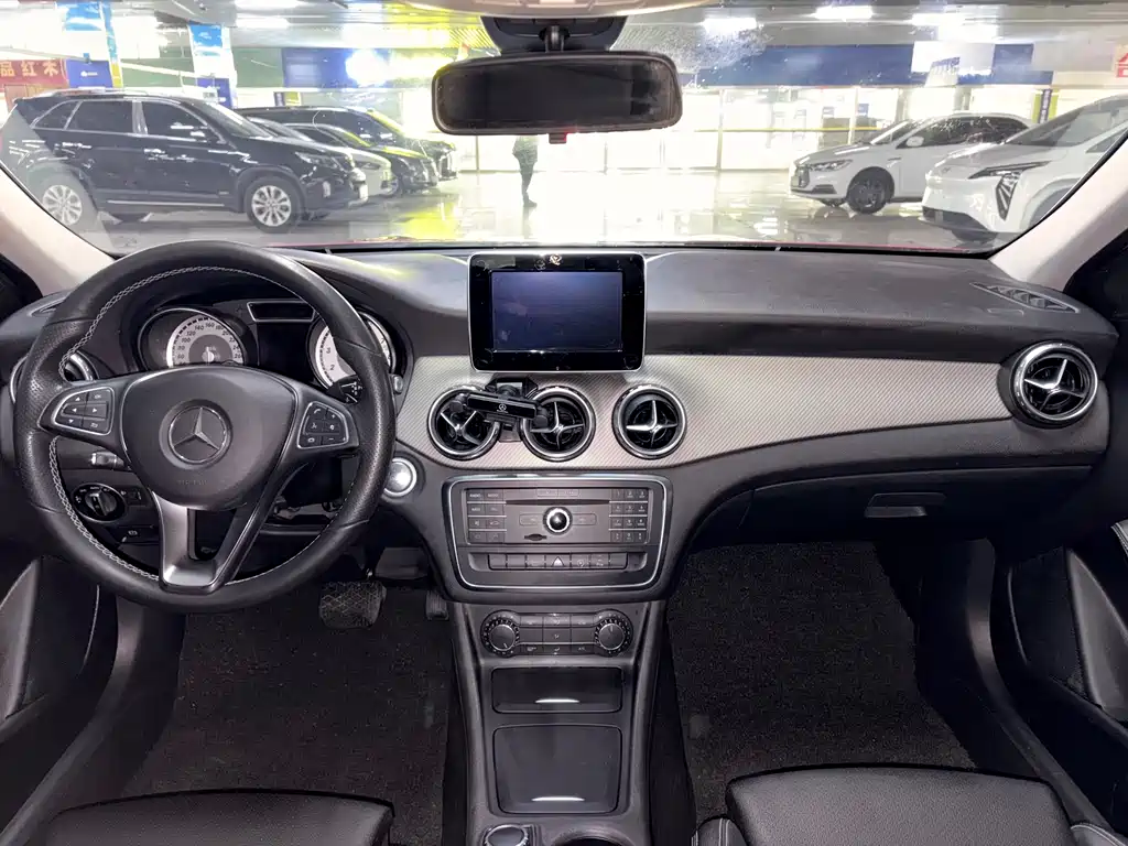 Mercedes-Benz GLA 2016 GLA 200