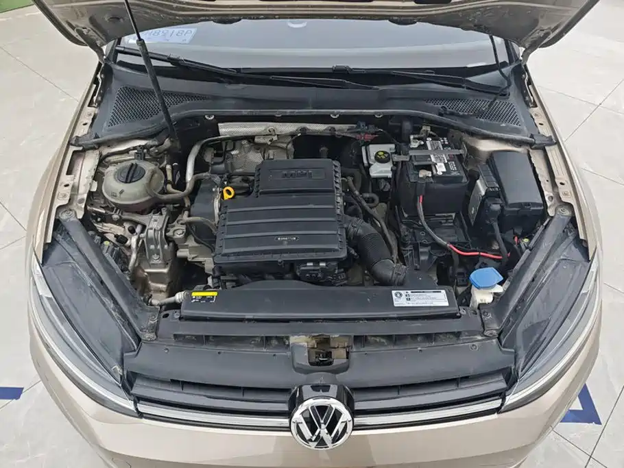 Volkswagen Golf — миниатюра 10