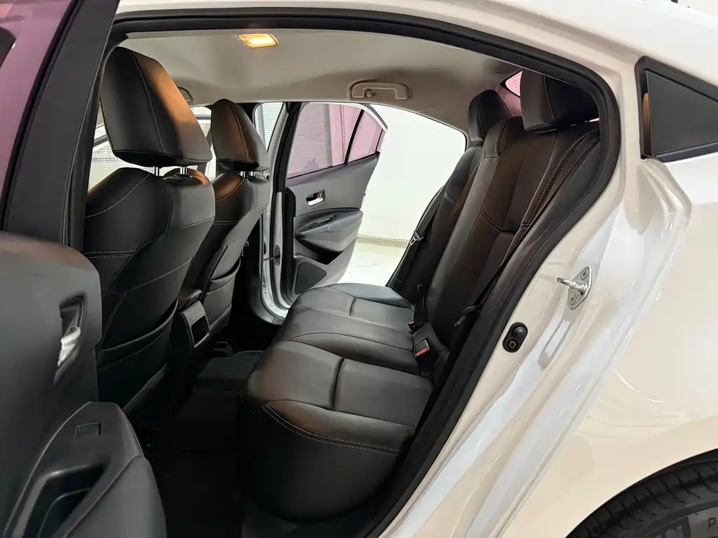 Toyota Corolla — миниатюра 10