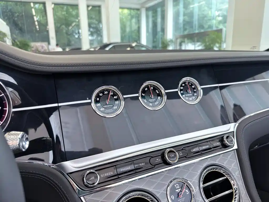 Bentley Continental — миниатюра 7