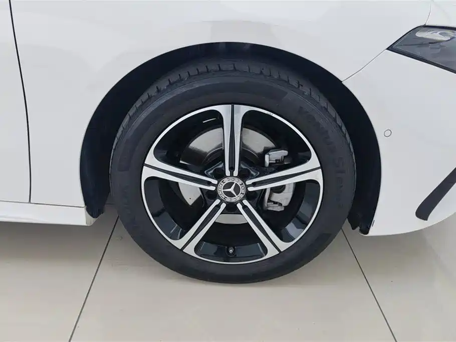 Mercedes-Benz A-Class A 2023 A 200 L Fashion