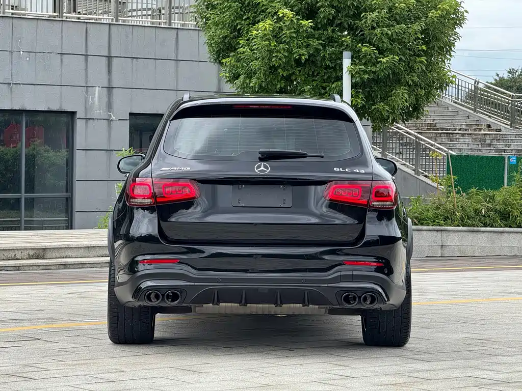 Mercedes-Benz GLC AMG — миниатюра 6