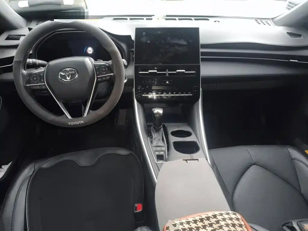 Toyota Avalon — миниатюра 10