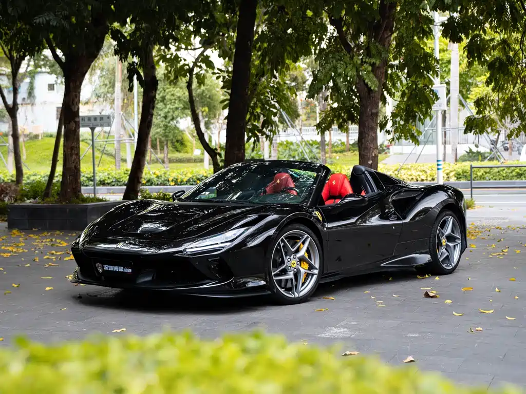 Ferrari F8 2021