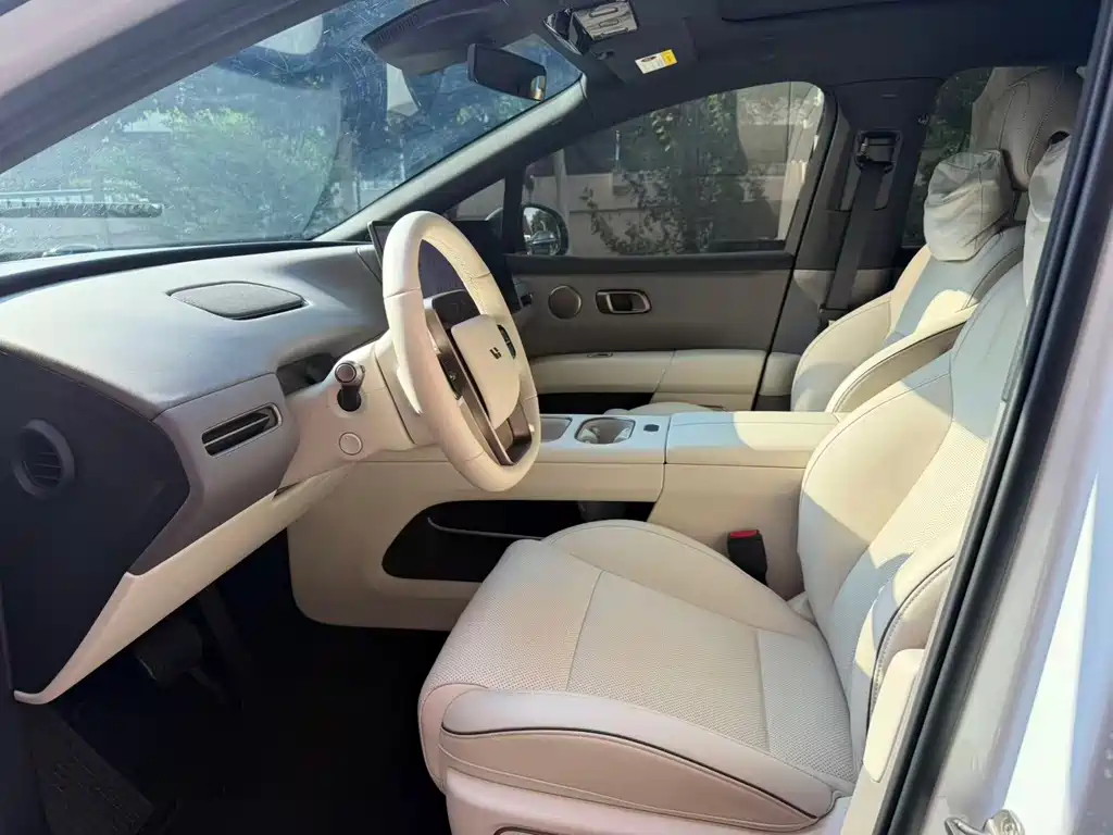 Li Auto Li i6 — миниатюра 8