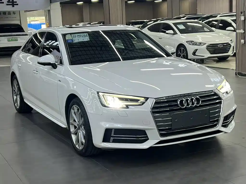 Audi A4L 2018
