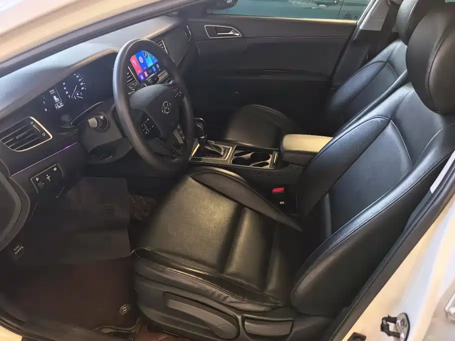 Hyundai Mistra — миниатюра 9