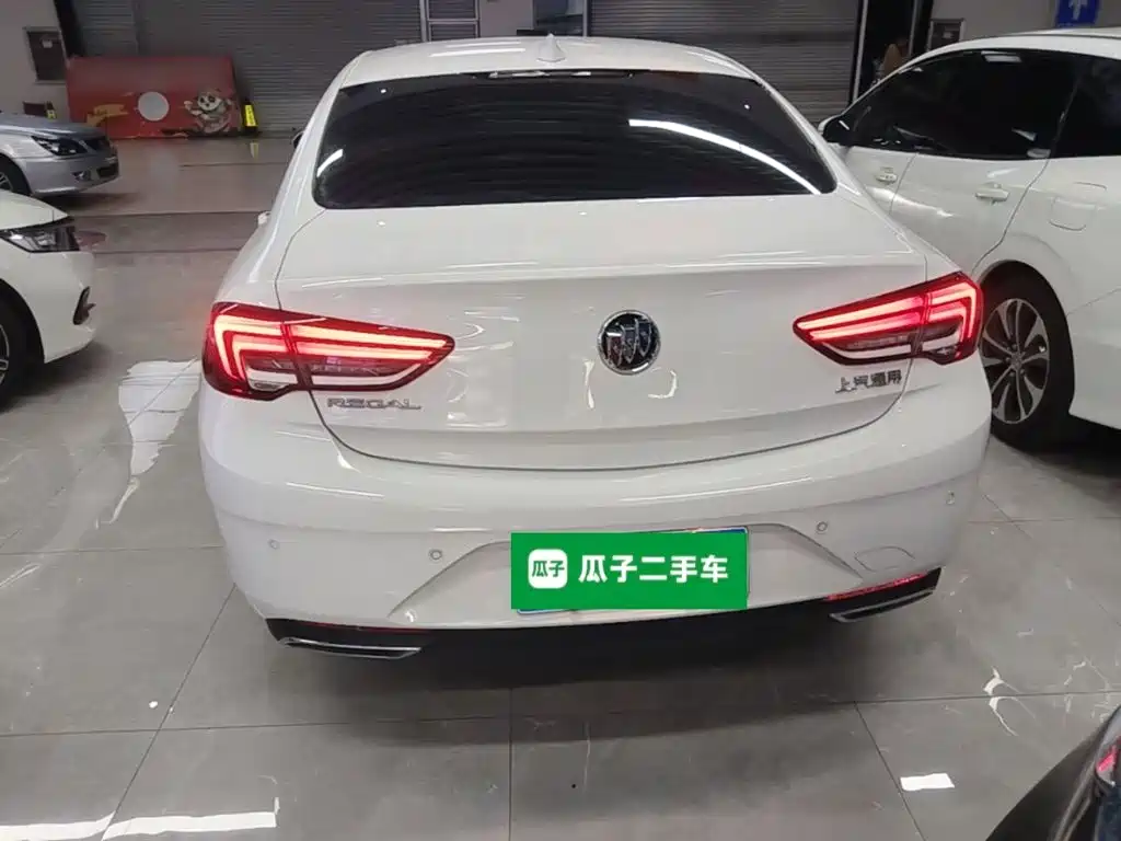 Buick Regal — миниатюра 6