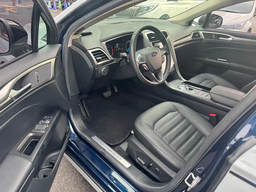 Ford Mondeo — миниатюра 8