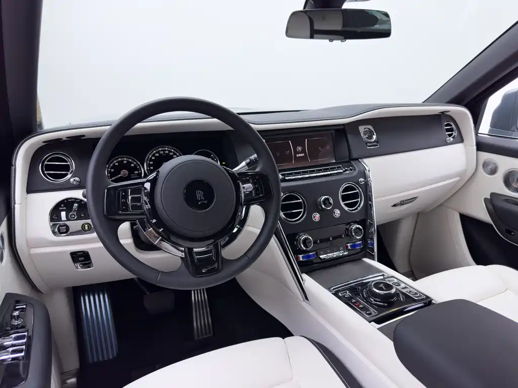 Rolls-Royce Cullinan — миниатюра 22