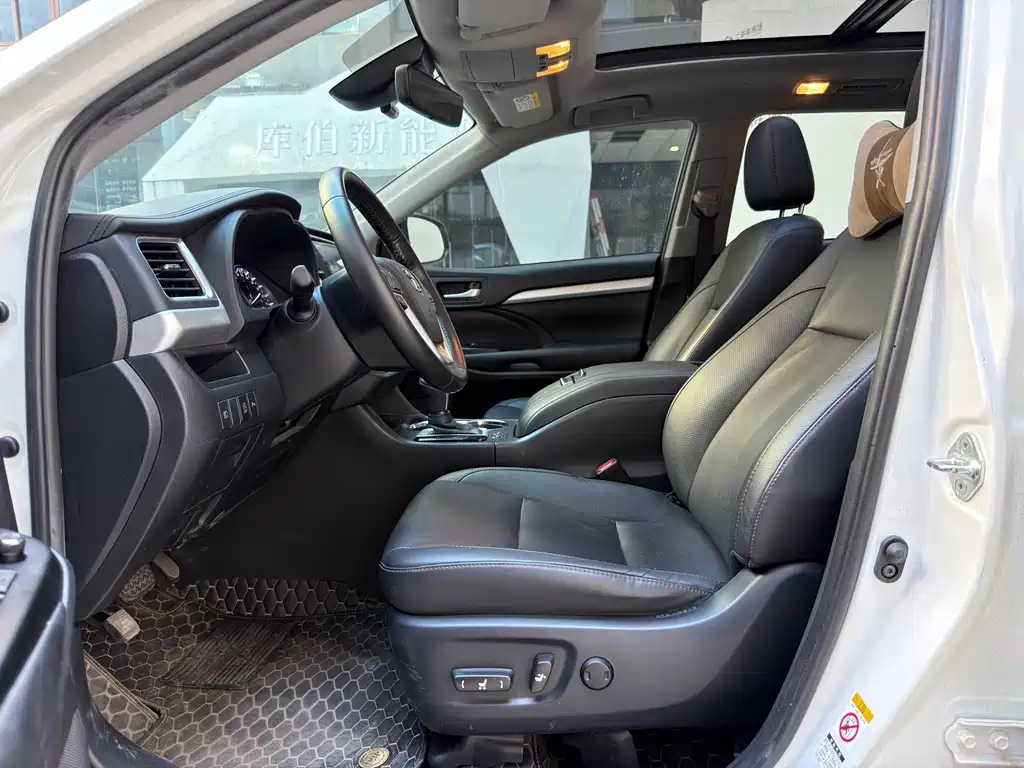 Toyota Highlander — миниатюра 8