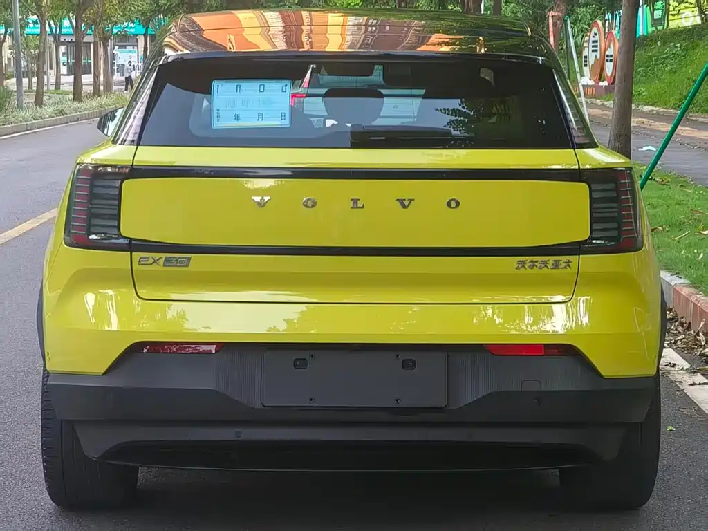 Volvo EX30 — миниатюра 5