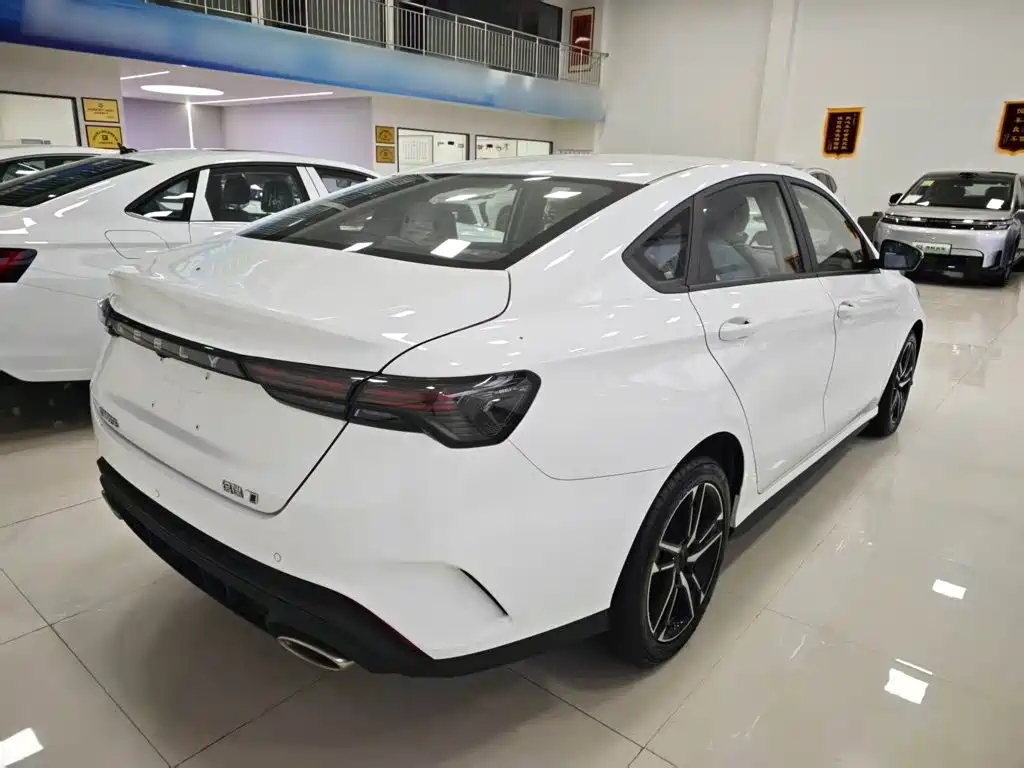 Geely Binrui — миниатюра 7